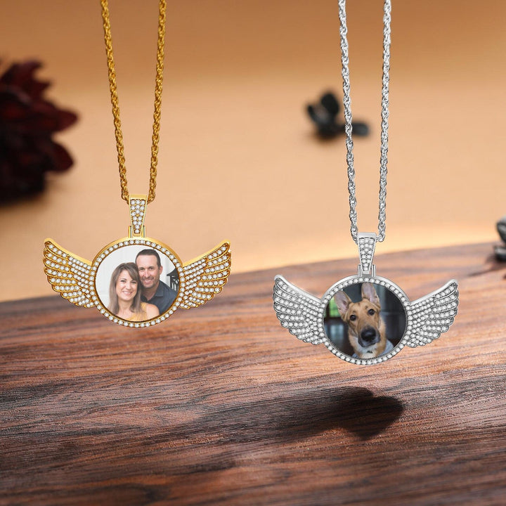 Collana Ciondolo con le Ali con Foto Personalizzata in Acciaio - My Mo Gioielli