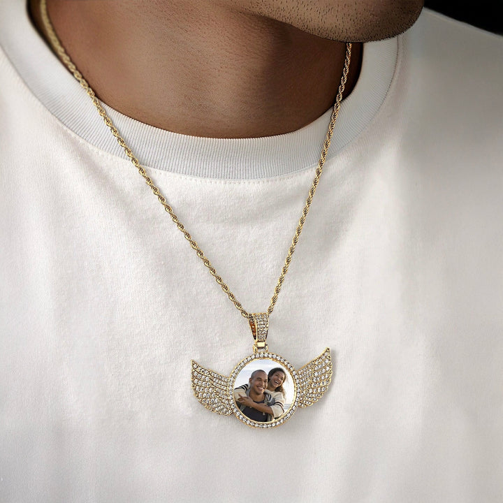 Collana Ciondolo con le Ali con Foto Personalizzata in Acciaio - My Mo Gioielli